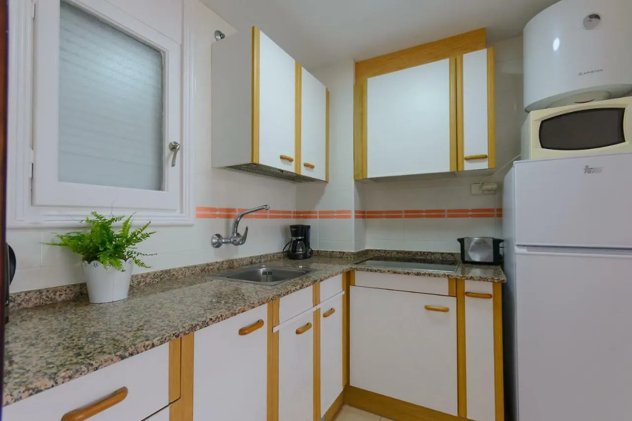 Апартаменты Residencial Guardamar Zeus Миами-Плайя